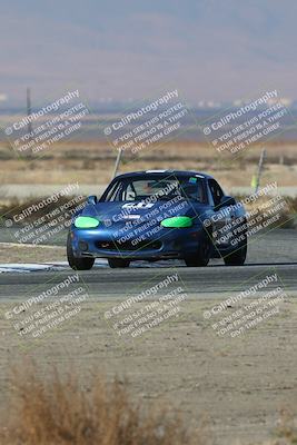 media/Nov-17-2024-CalClub SCCA (Sun) [[5252d9c58e]]/Group 4/Qual (Star Mazda Entrance)/